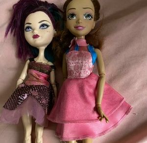 BUNDLE OF 2 DOLLS
